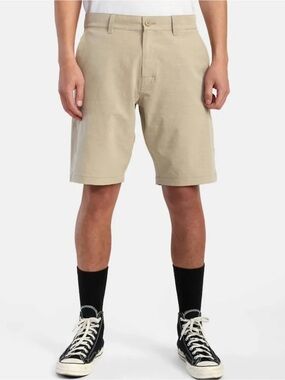 NWT RVCA Balance Hybrid Short khaki 30” waist classic length